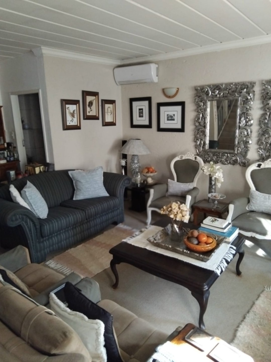 3 Bedroom Property for Sale in Kroonheuwel Free State